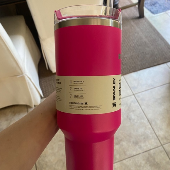 NWT HARD TO FIND Stanley Quencher H2.0 FlowState Tumbler 40oz, Camelia - Picture 3 of 4